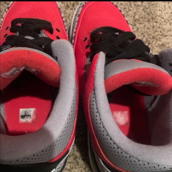 New! Air Jordan Red Cement 3 - Picture 6 of 6